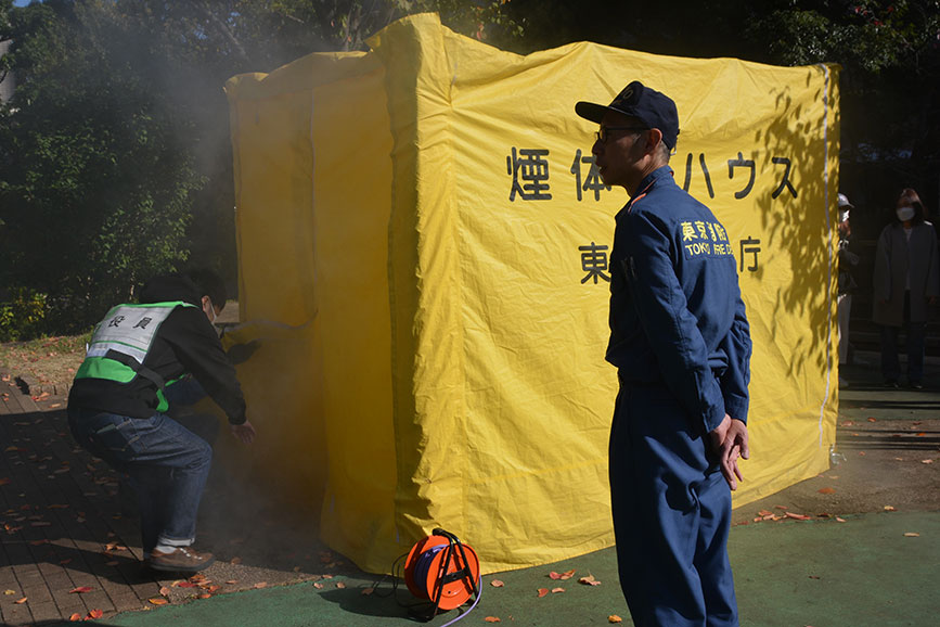 自衛消防訓練_けむり体験